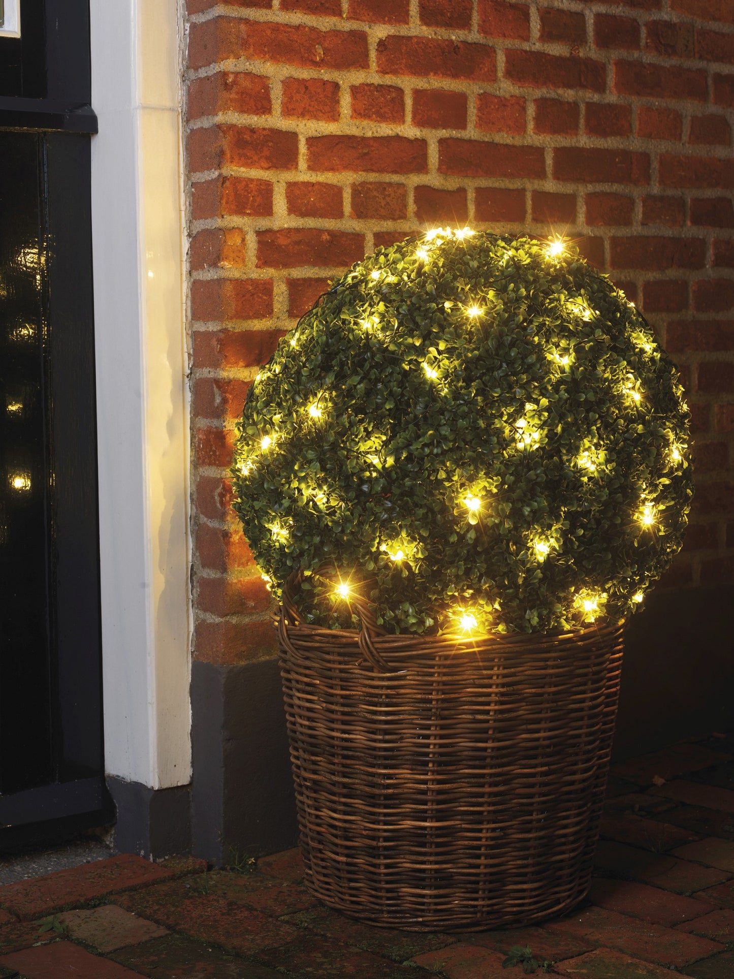 Buchsbaumbeleuchtung 60 LED D: 35 cm, warm weiß, grünes Kabel