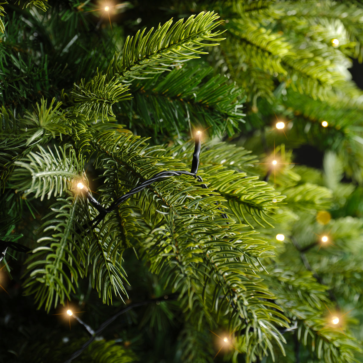 USB Lichterkette BASIC Twinkle, 100 LED 7,4 m, klassisch warm, wiederaufladbar