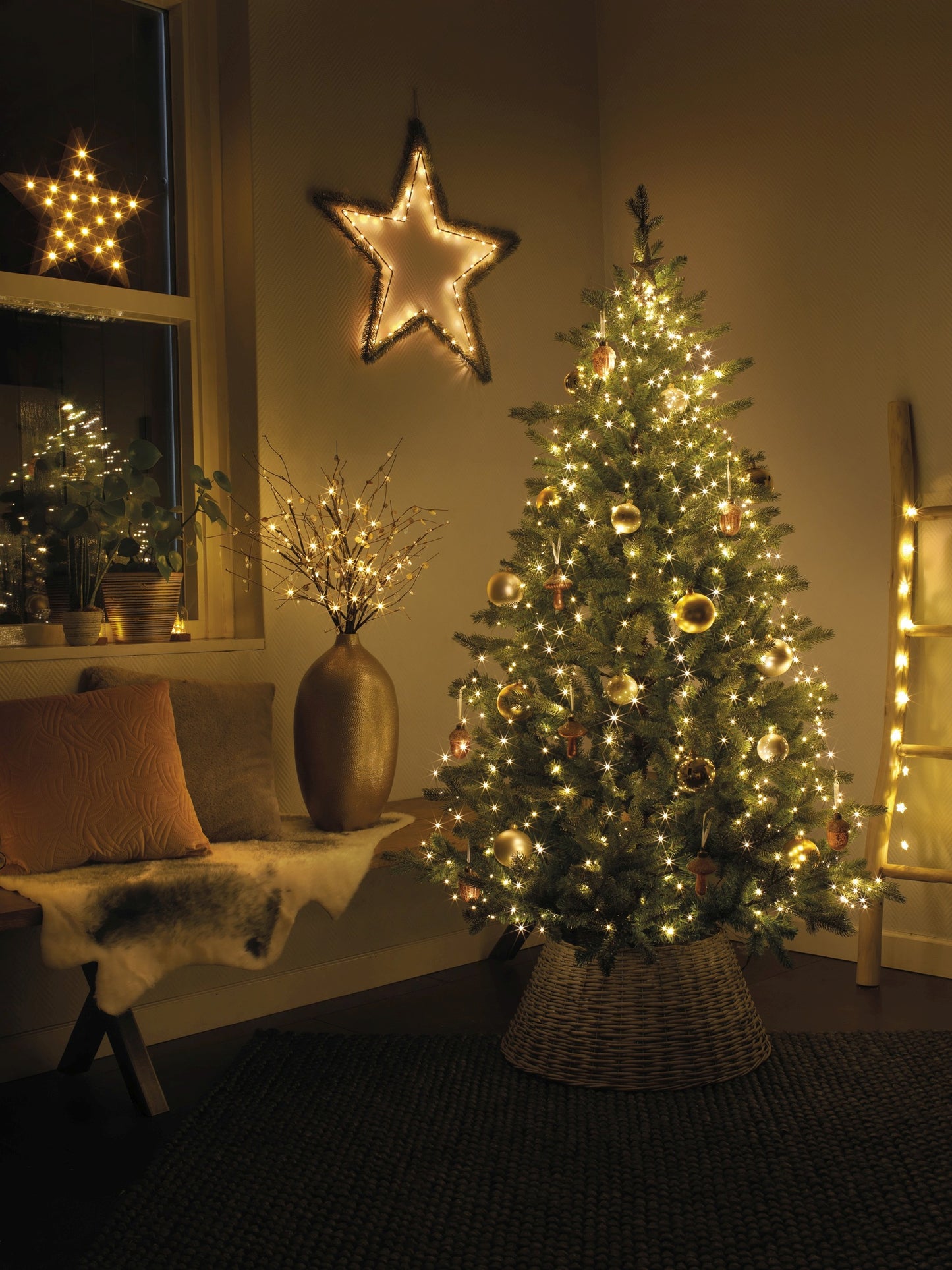 Lichterkette TREE LIGHTS 672 LED 2,1 m warm weiß, grüner Draht